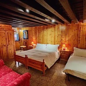 https://la-casa-del-pescatore-a-lovely-escape-in-venice.hotelslidodijesolo.com